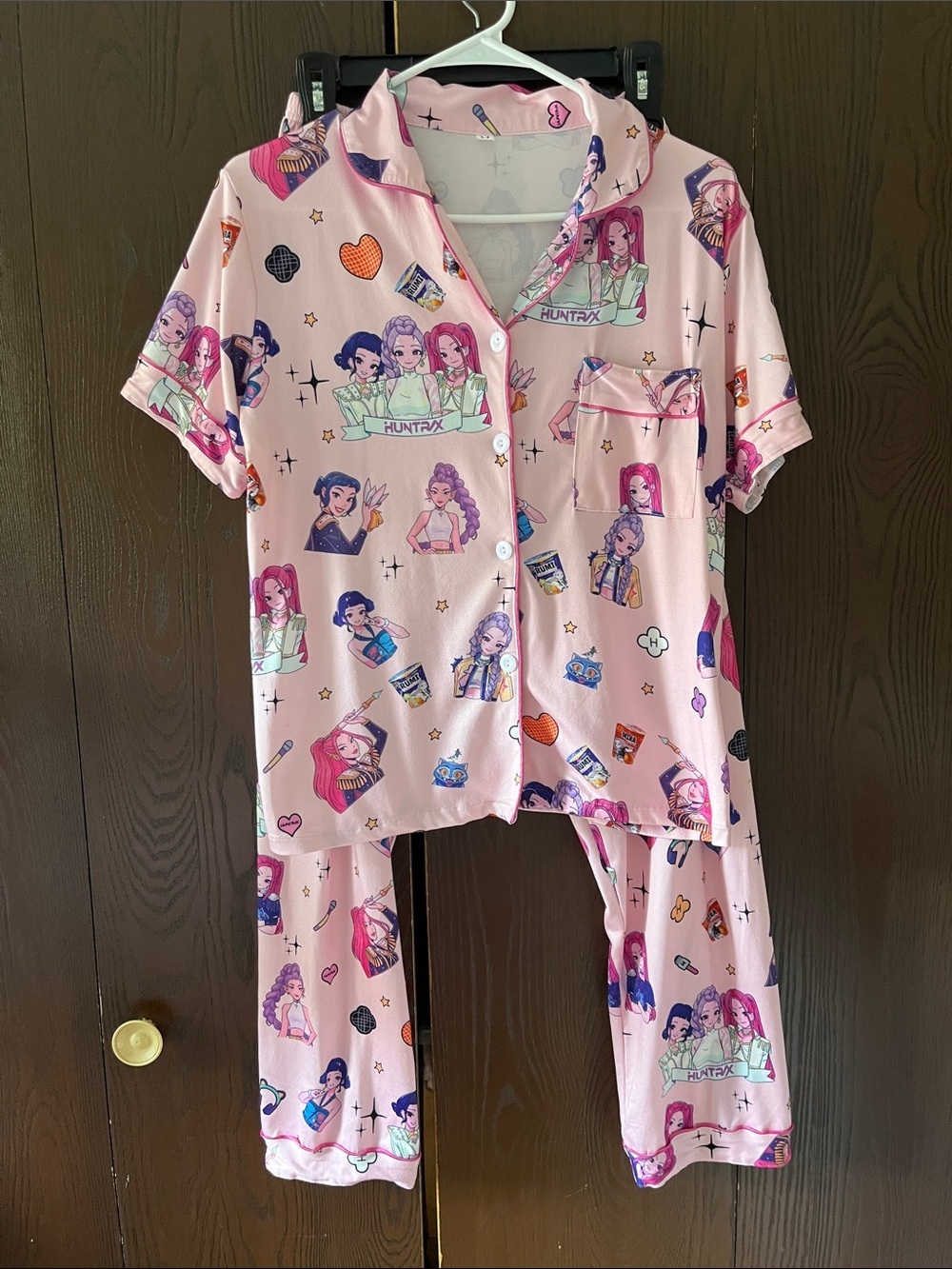 Huntrix 16 2pc. Pajama set. Size Medium.